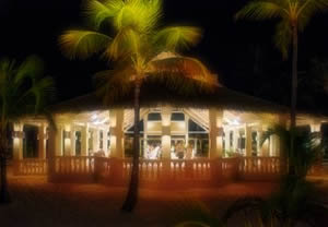 manchebo-wedding-chapel-beach-at-night